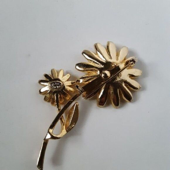 Vintage Weiss Retro Style Gold Tone Large Flower Shape Brooch - Picture 6 of 9